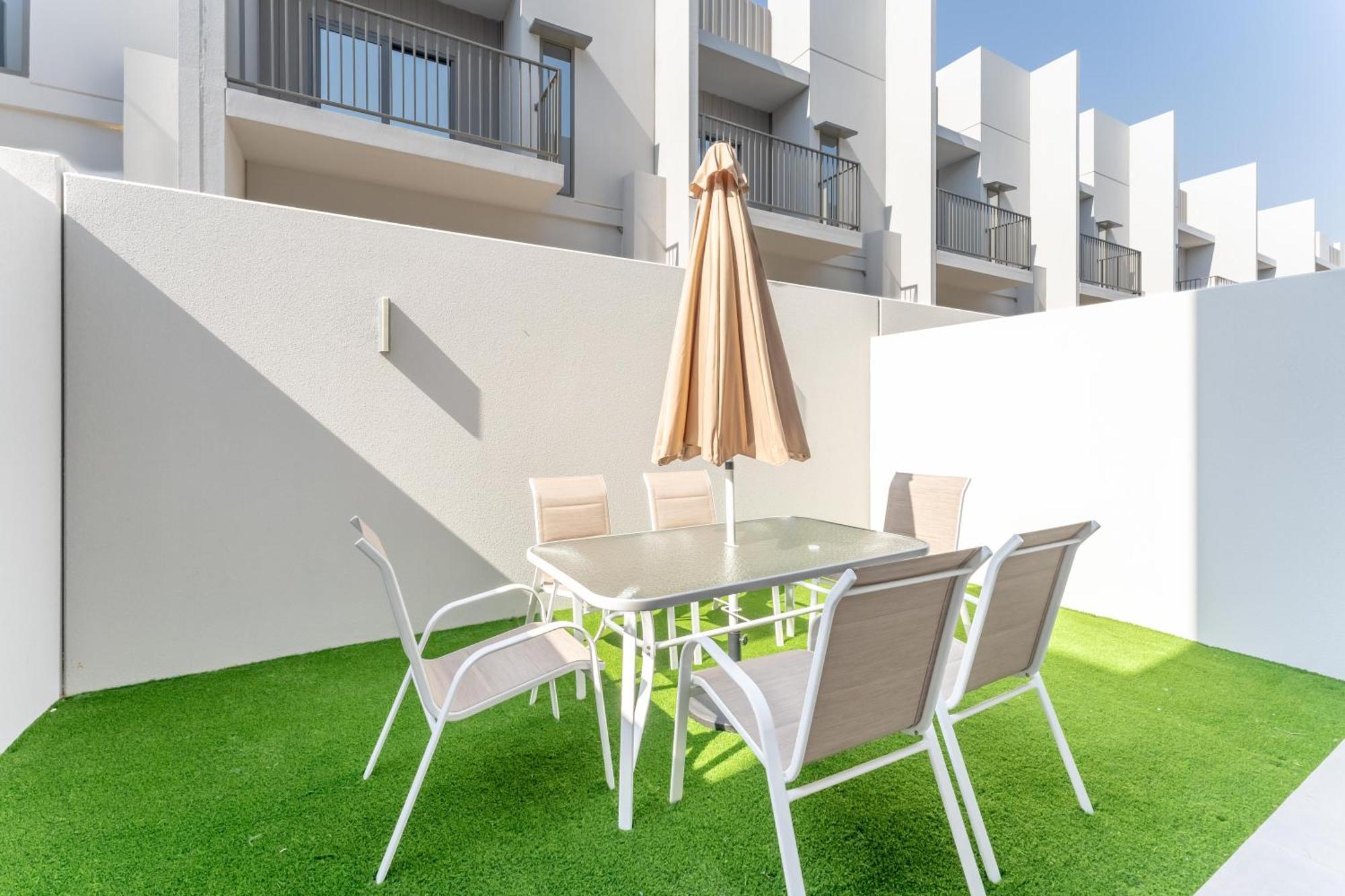 Mag Eye In Mag Holiday home Dubai